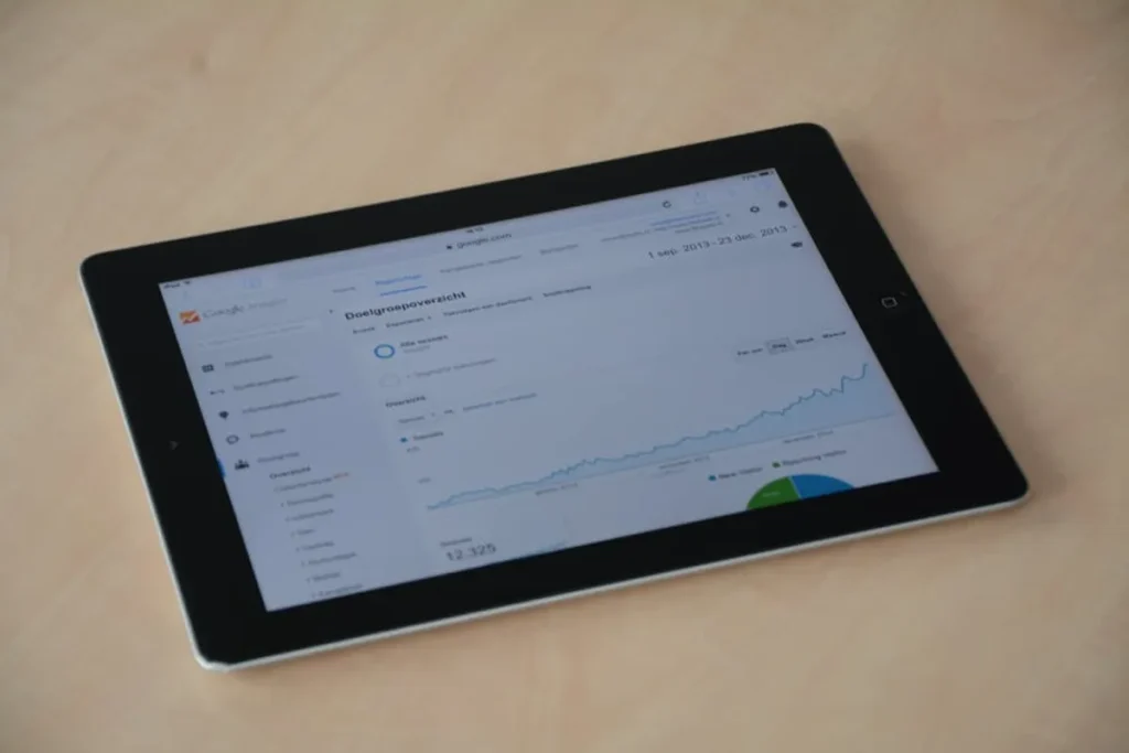 Keyword Ranking Tracker: Daily SERP Position Tracking Guide
